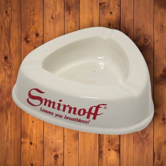 Vintage 1979 Smirnoff “Leaves You Breathless” Triangle Ashtray White Red Logo - Picture 3 of 7